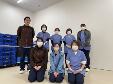 秀和アソシエイト株式会社（須賀川） -●未経験歓迎●-
ほとんどが未経験スタート。
現在は20代～40代の女性が多く活躍くださっています！