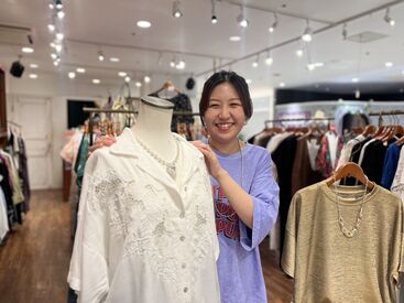 ZURI　吉祥寺PARCO店 好きなことをバイトに♪
「ノルマなし」だから、
のびのび&楽しく働けます★
未経験スタートの方にも
しっかり研修します！