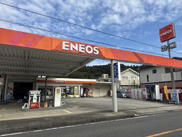 ENEOS　台方SS 物価高騰でお困りの方！
ガソリンのスタッフ割引があるのでお得に購入可能♪
車通勤もOK！1日3ｈ～なのでスキマ時間で稼げる！