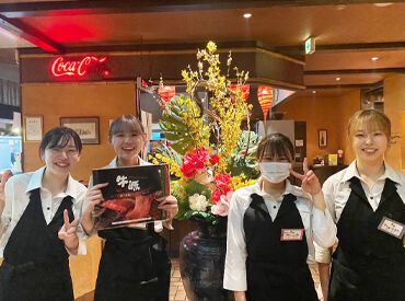 焼肉ダイニング　牛源　愛西店 ＼いろんな年代の人が仲良く活躍中!!／焼肉屋さんでも、煙は服や髪に付きにくい環境♪雰囲気バツグンでオシャレなお店☆
