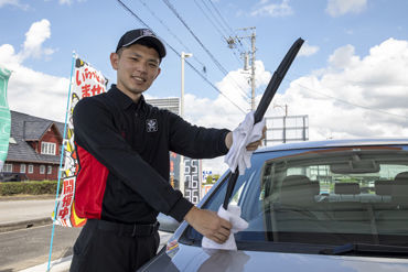 宇佐美ガソリンスタンド 姫路花田インター店(出光) 交通費支給、危険物乙四資格の取得補助制度あり(合格者に受験料返金)　※各規定あり