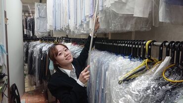 ムサシノクリーニング　ベルク川口差間店 お仕事はお洋服の受け渡し◎
「土日だけロングでガッツリ稼ぎたい」
「平日、家事の合間の短時間」
などシフトは相談OK♪