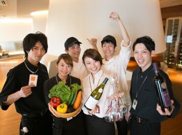 ★学生さん大歓迎★
未経験や初バイトも大歓迎♪
優しい先輩が丁寧に教えるのでご安心を◎
