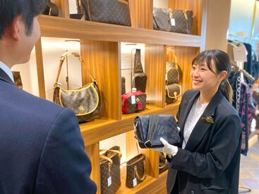 バイセル　イオンモール須坂店 ※10月3日(金)オープン 未経験の方大歓迎です！
中途社員の9割が未経験スタート！
入社後の研修とサポート充実◎
