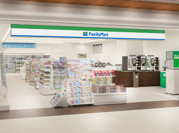 ファミリーマート サクラマチ店 バスターミナル内だから通期も便利！
勤務終わりにサクラマチでの買い物も◎