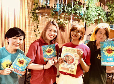 ★スタッフ大量募集★
＃オリジナルTシャツ・サロンエプロンを貸与♪
＃ネイルやピアス、ヒゲOK◎
＃自分の帽子をかぶってもOK♪