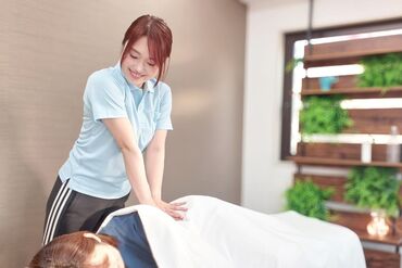 あしカラダ　自由が丘店　 <駅チカの店舗>雨の日も通勤楽ラク♪
各路線からのアクセスもばっちり!
きめ細かいフォローがあるので、
未経験さんも安心START!
