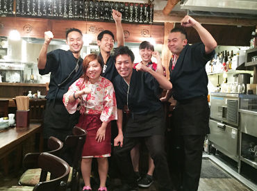 トミフク食堂 スタッフを大切にするお店＝定着率も高い！
気さくな先輩が多いから
すぐに馴染める環境が自慢です★