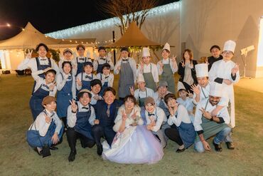 ヴィラ・エステリオ 働きながら、幸せ成分をチャージ★
披露宴会場でのお仕事だから、結婚式に思わず感動しちゃうことも…◎