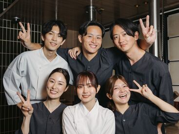 うしごろ貫  五反田店 カジュアル空間の和ベースの焼肉屋
従業員同士は気の置けない仲で親しく
仕事中は仲間意識で働きます!!