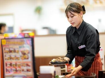 アメリカのホームパーティをイメージした
ダイニングハウス"トマトアンドオニオン"♪
働きやすい環境がそろっています!