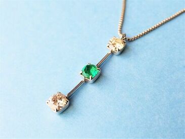 ファッション人材リンク株式会社【FJL】 ﾟ*｡☆ NEWスタッフ募集 ☆。*ﾟ
オシャレで大人なデザインで人気ジュエリーブランドで販売員さん大募集◎
20代～40代活躍中♪
