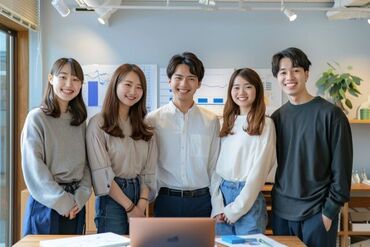 未経験の方でも
『年収500万円越え』が可能◎
商業施設でよく見る
ビンゴや風船を配って
ご契約につなげる”あの”お仕事です！