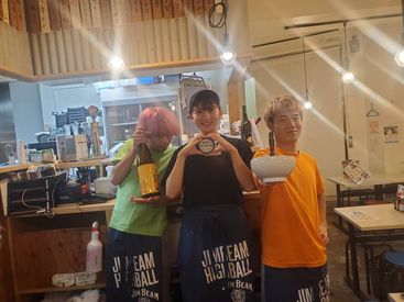 学生・ファミリーにも大人気の『串カツ田中』20～30代のstaffが活躍中☆未経験さんもしっかりフォローするので安心♪