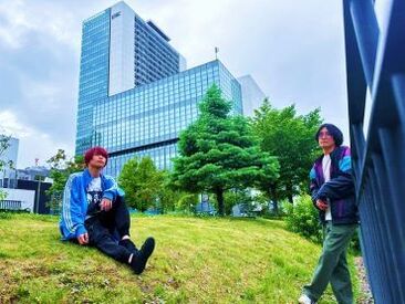 トランスコスモス株式会社 DCC 北海道エリア(1227620) ～さっぽろ創世スクエアでお仕事～
大通駅直結で、1階にはコンビニやカフェあり！
広々とした休憩室は無線LANも完備♪