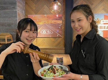 カリフォルニアピザキッチン　ラゾーナ川崎 アメリカ西海岸発祥のピザ屋さん☆
おしゃれな店内で働けます＊
Eggs 'n Thingsなど人気グループ店でも使える
社割30％OFFあり♪