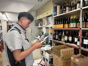 服装・髪色・髪型全部自由！
おしゃれを諦めず働けるので
モチベーションもアップ♪
ピアスやヒゲなどもOKです◎