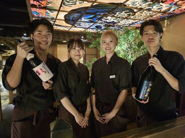 天空の月 ≪天空の月って？≫
マークシティからすぐ近く！
店内は個室中心の落ち着いた雰囲気♪
落ち着いては働きたい方にぴったり◎