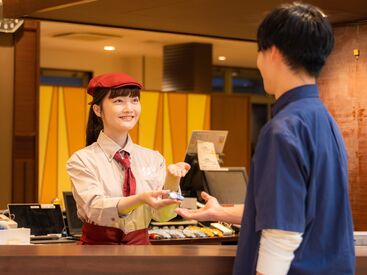 RAKU SPA Cafe 浜松　 落ち着いた環境ですので自分のペースで無理なく働けます！
未経験者さん大歓迎！*。
お気軽にご応募ください！