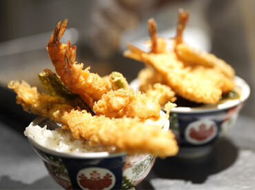 人気の天丼がまかないで♪
東京の本店では行列ができる程人気の天丼が無料で食べれちゃいます♪
STAFFにも人気です♪