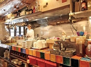 タパス＆タパス　用賀店 お洒落なお店でスタッフにもお客さんにも大人気♪
いるだけでワクワクしちゃいますよ!