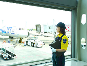 株式会社ライジングサンセキュリティーサービス 関西空港BASE ※勤務地：関西国際空港 勤務地はなんと、関西の主要空港！
「人とは違う仕事がしたい！」
「普通のバイトでは物足りない！」
そんな方にピッタリ★
