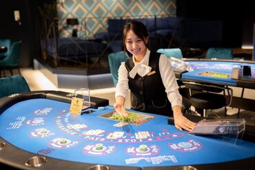 BLOW CASINO渋谷 「カジノって楽しそう！」
「流行にのりたい！」
「人と違うバイトをしたい！」
そんなあなたにオススメです♪
