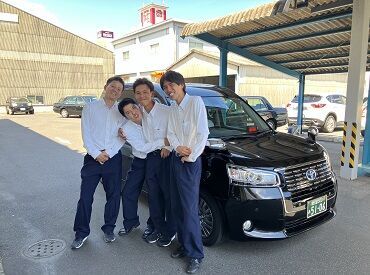 市丸グループ 幅広い年代の男性スタッフ活躍中！
みんな優しく頼りがいのある方ばかり◎
和気あいあいとした雰囲気の風通しの良い職場です。