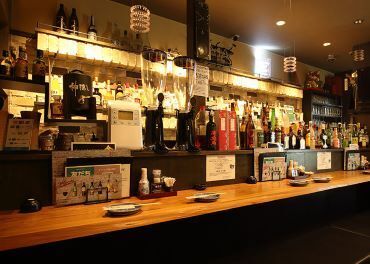 神隠し　一宮店 1階はおしゃれなバーダイニングです★
20代活躍中☆ワイワイ働きたい方歓迎♪