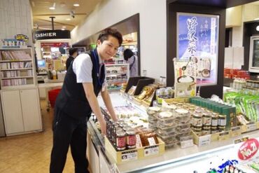 売店では信州のお土産や各種定番商品を販売しています。