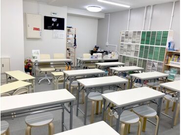 解答書を確認しながら採点するので未経験でも大丈夫♪
どなたでも安心して教育現場に挑戦できます◎