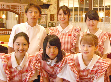 ラケル 新宿西口店 ＼未経験&不器用さんも大歓迎／
「得意料理はオムライス！」
「しかも超ふわっふわなやつ作れます」
なんて自慢できちゃうかも♪