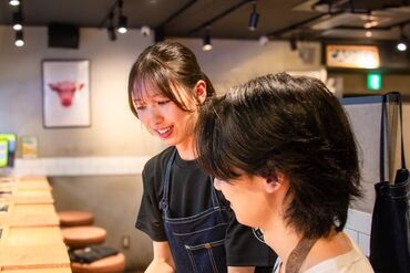 焼肉ライク秋葉原電気街店　 髪色・ピアス・ヒゲ自由！
飲食店では珍しい！？
ゴテゴテネイルもOK♪
オシャレもバイトも楽しんじゃおう★
