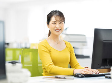 株式会社ADDS 服装はもちろん、髪型・髪色も自由！
ピアス・ネイルもOKなので、
おしゃれを楽しみながら働けます♪
※写真はイメージ