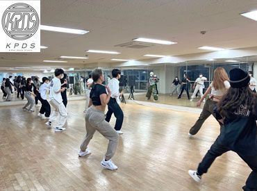 K-POP DANCE STUDIO 新大久保にあるダンススタジオでのお仕事！
ダンスに興味がない方・シンプルなお仕事を探している方の応募も大歓迎◎