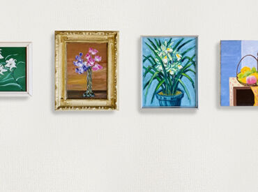 ▼多くの人と関われる
絵画の購入を希望する、
様々なお客様とか関われるのも魅力！