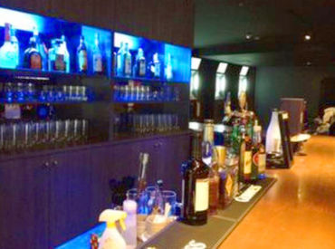 ≪深夜給でガッツリ稼げる♪≫
夜は2名体制なので深夜の時間帯でも安心◎
お店の雰囲気は意外とゆったり♪