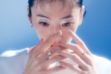 NS by NOUSAKU コレド室町テラス店 軽くてやわらかい錫（すず）を使った
シンプルで上品な錫ジュエリーブランド「NS by NOUSAKU」