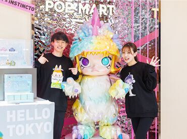 POP MART 大阪なんば店　※2025年8月下旬NEW OPEN ＊8月下旬に大阪なんば店がオープン予定＊
可愛くて大人気のフィギュアやグッズがたくさん♪
アニメとのコラボ商品も多数あり！