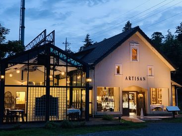 ARTISAN patissier ITABASHI（アルチザン・パティシエ・イタバシ） ≪え、面接でケーキ？！≫
働くスタッフにアルチザンのスイーツを知ってもらいたい＊
なのでぜひ食べてみてください★