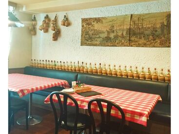 イタリア料理シシリア 長年愛されているお店
テーブル数が少なく
細やかな接客が可能です