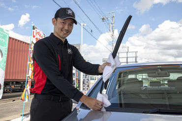 宇佐美ガソリンスタンド 16号柏インター店(出光) 幅広い年代が活躍中。大手の宇佐美GSで、安定して働きたい方に！福利厚生充実！