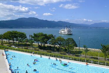 びわ湖大津プリンスホテル 「働いてよかった!!」の声が続々☆

琵琶湖を眼前に
最高のロケーションで働ける♪
<<マイカー通勤OK>>