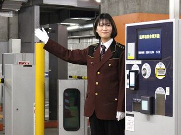 涼しげな制服あり♪
可愛い！カッコイイ！と評判です☆
持参または貸出でのポロシャツ勤務も可！