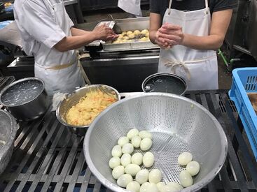 株式会社西南門小カマボコ屋 気になる方は職場見学も可能♪
「まずは雰囲気を見てから」などもOK！
お気軽にお問い合わせください◎