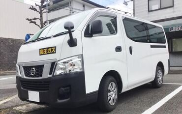 株式会社岡田商店　奈良支店 平城山駅から徒歩3分！交通費も月最大2万円まで支給されるので
通勤費用をかけずに出社できます♪
