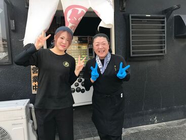 ↑つけ麺無心★国産豚骨と水だけで作る旨味あふれるこてこて濃厚スープとゴロゴロ具材、超極太自家製麺の絶品組み合わせが人気！