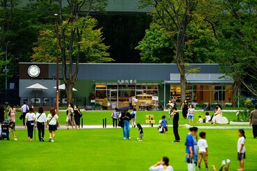 天狼院書店「名古屋天狼院」【Hisaya-odori Park】 安心してお仕事をスタートできるよう先輩スタッフが丁寧にフォローします！