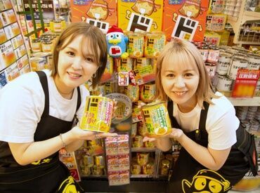 「売り場作りって難しそう…」
そんなことは一切ありません!
先輩スタッフが、売り場作りの秘訣をしっかり伝授します(笑)