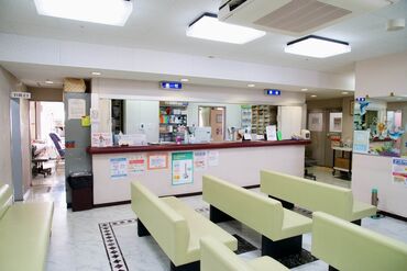 高橋内科循環器科クリニック ＜しっかり長く働きたい方におすすめの環境＞
『働く職場の雰囲気って大事!!』と感じる方に◎
近くに先輩がいるから安心♪